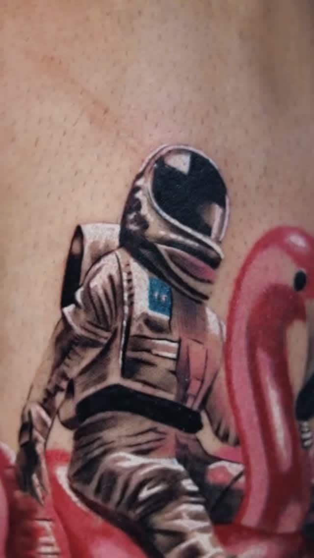 Post 1 by LION TATTOO PIERCING STUDIO on Instagram (video)