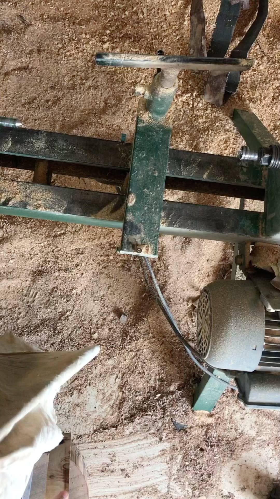 Post 6 by Nihat HELVACI Ahşap İşleri on Instagram (video)