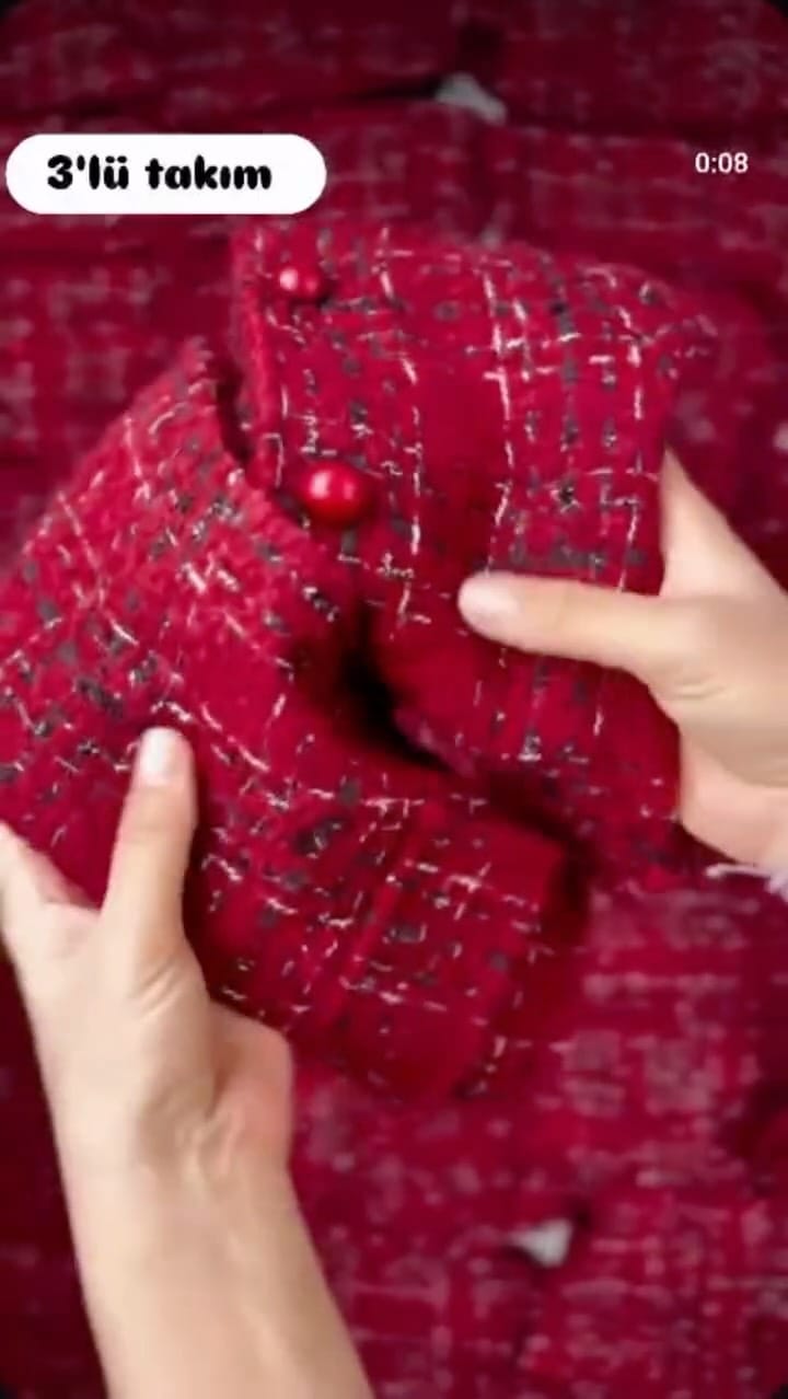 Post 2 by Happy Babyee on Instagram (video)