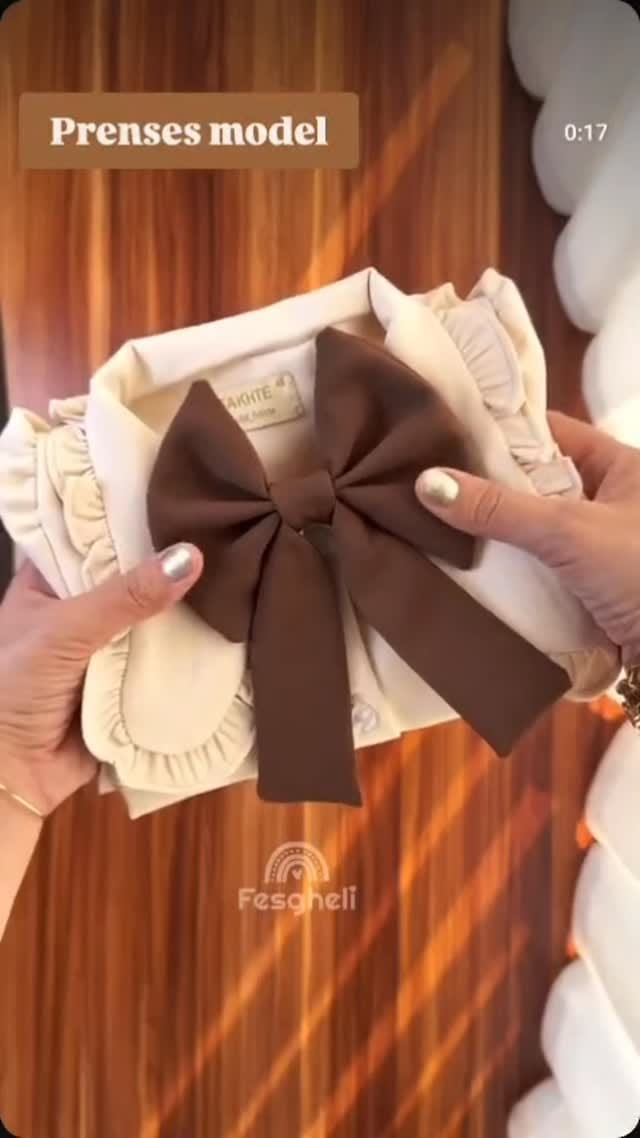 Post 6 by Happy Babyee on Instagram (video)