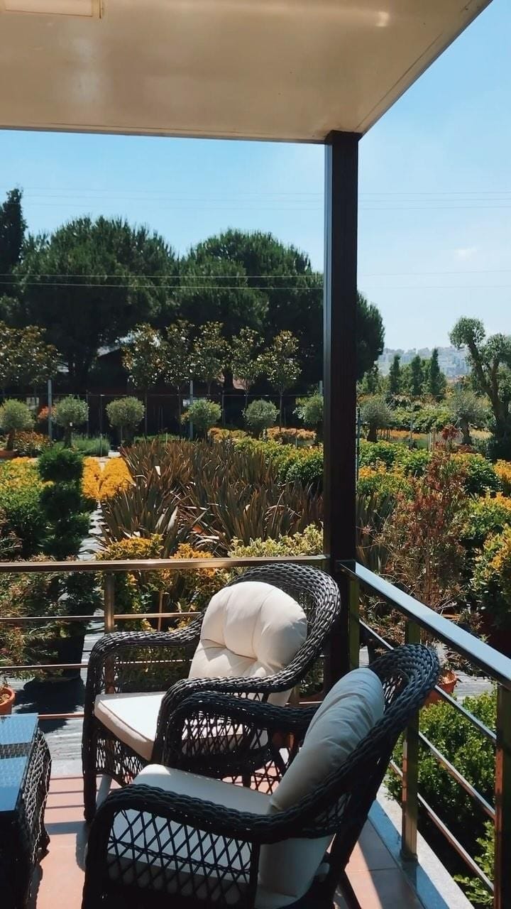 Post 9 by Vrl Süs Bitkileri on Instagram (video)