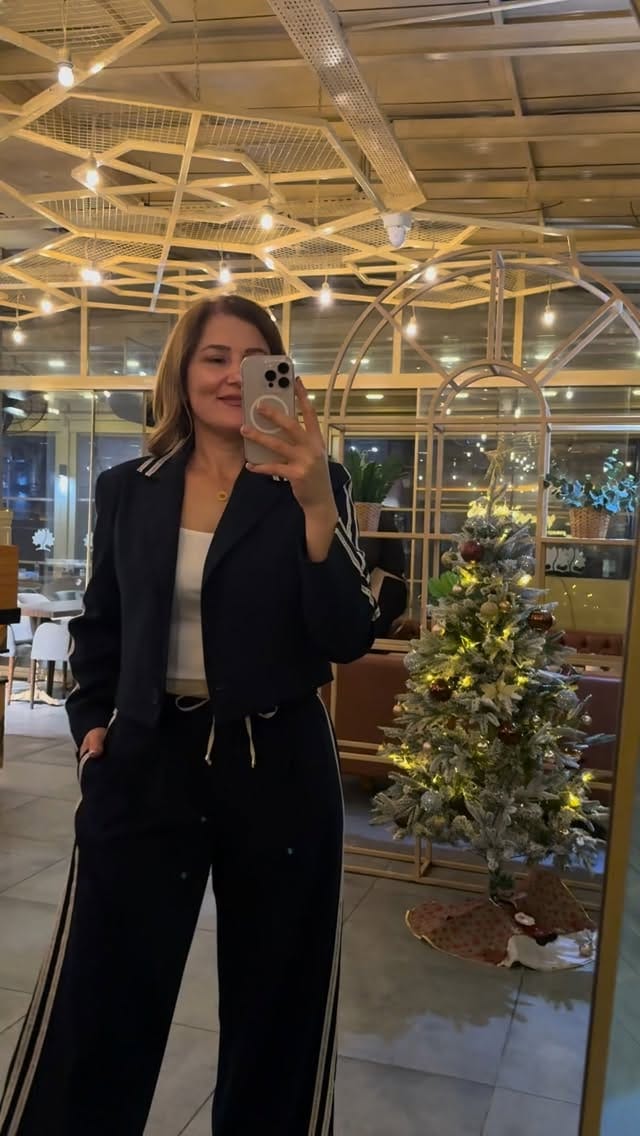 Post 3 by Parlaaboutique on Instagram (video)