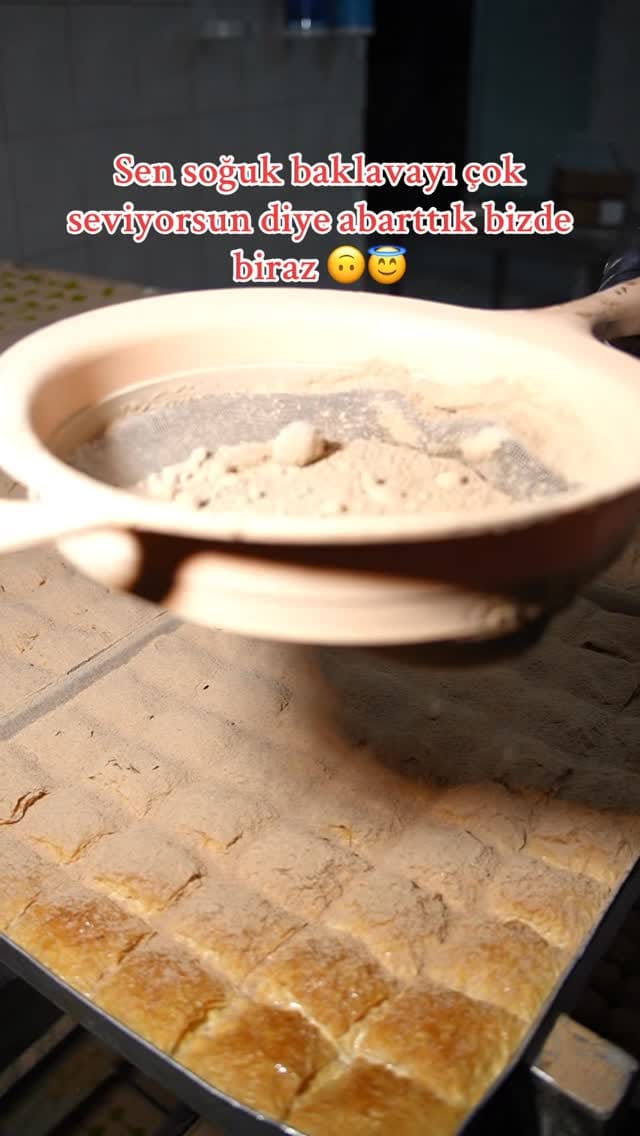 Post 6 by Özmenoğlu Baklava ® on Instagram (video)