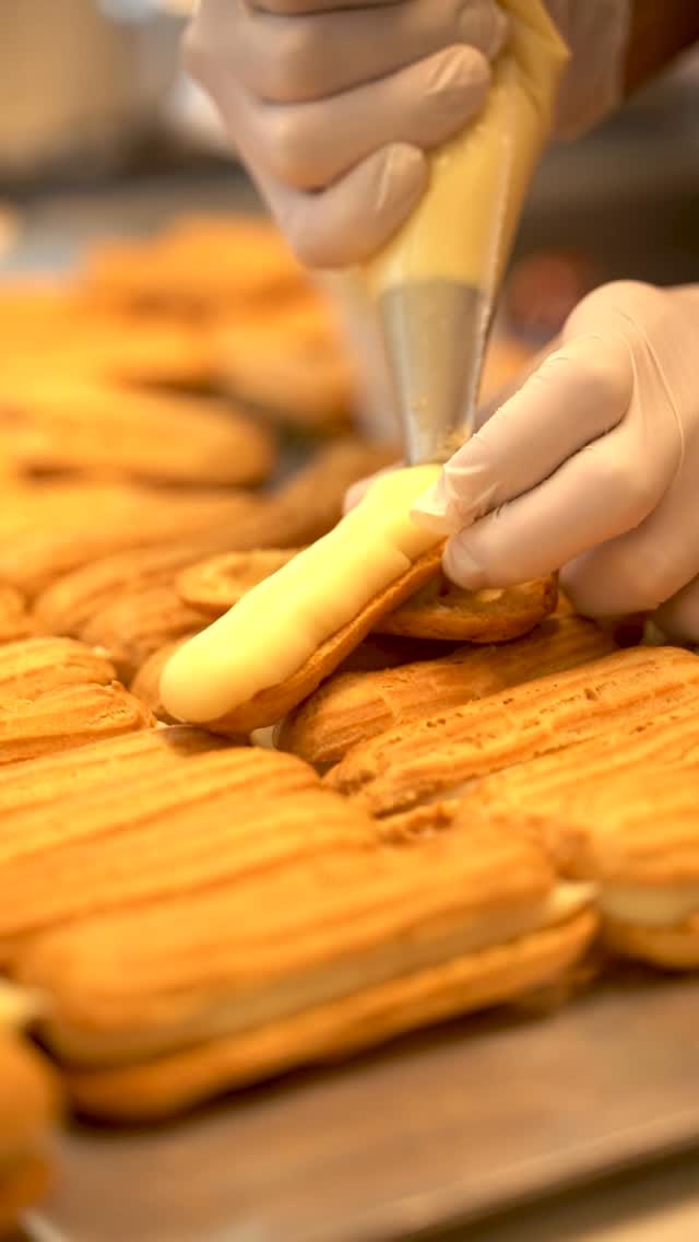 Post 9 by Luffy Patisserie on Instagram (video)