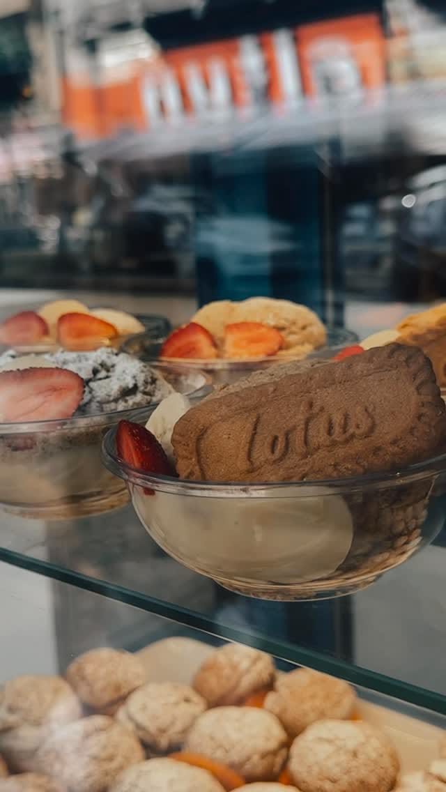 Post 10 by Luffy Patisserie on Instagram (video)