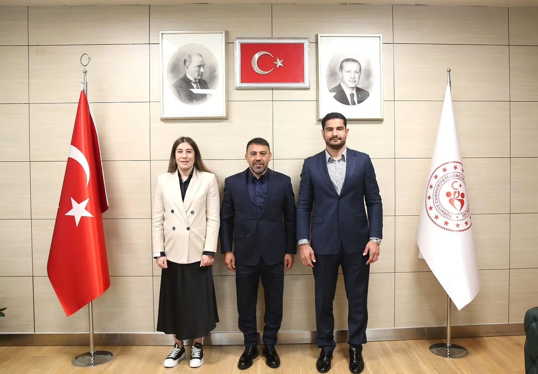 Post 3 by Yasemin Adar Yiğit on Instagram (image)