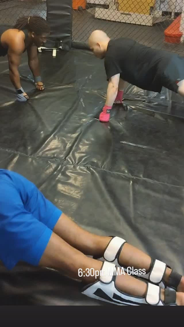 Post 6 by Chicago Fitness Center on Instagram (video)