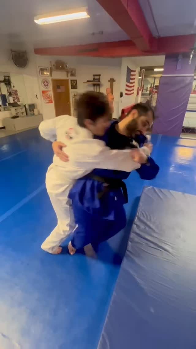 Post 10 by Chicago Fitness Center on Instagram (video)