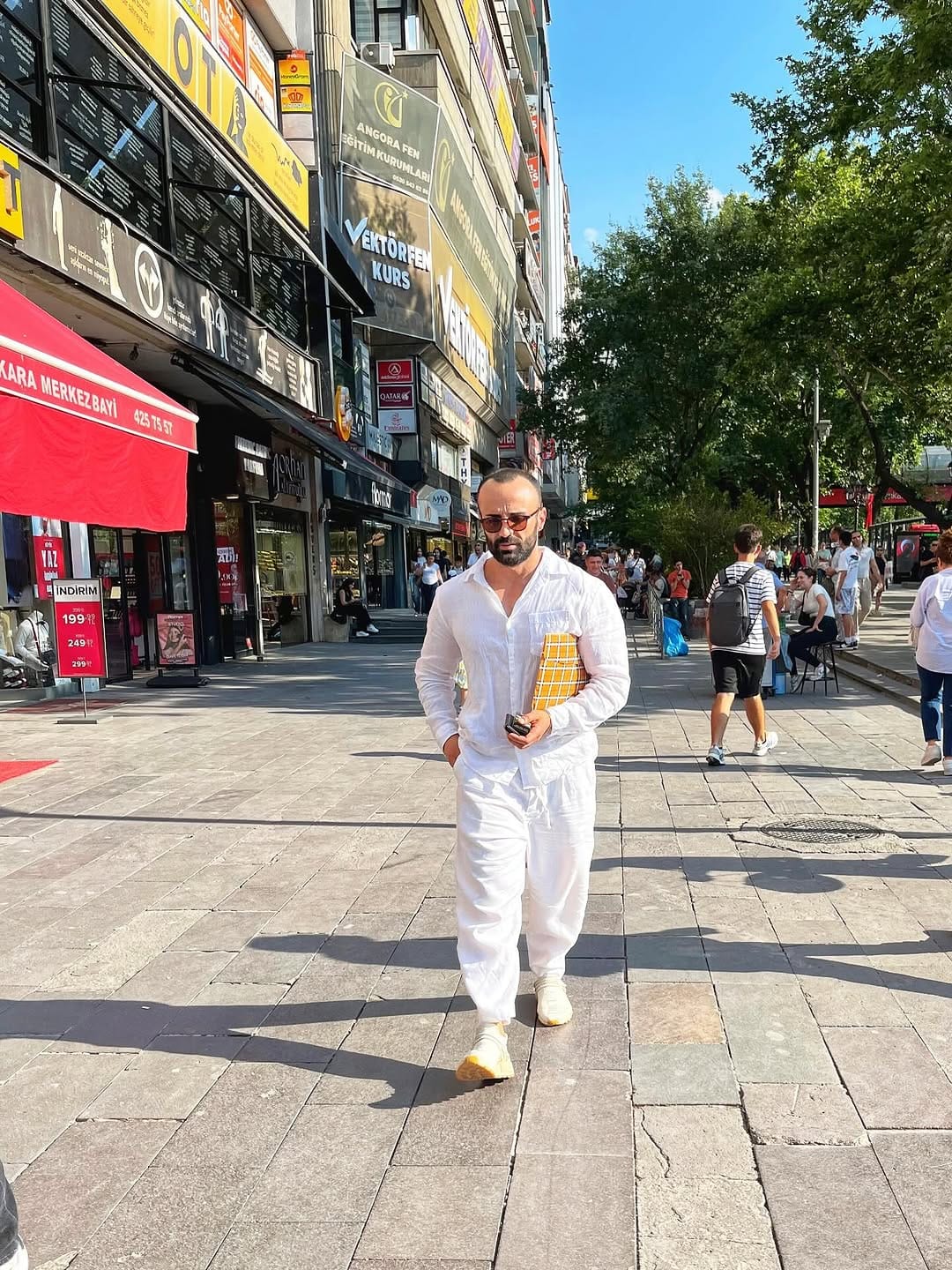 Post 5 by Kerem Müdürhanoğlu on Instagram (image)