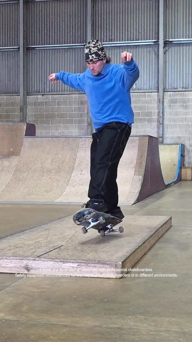 Post 4 by Alex deCunha on Instagram (video)