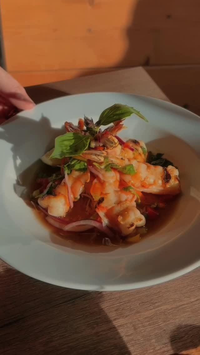 Post 6 by Chef Chatayee Venus Ka on Instagram (video)