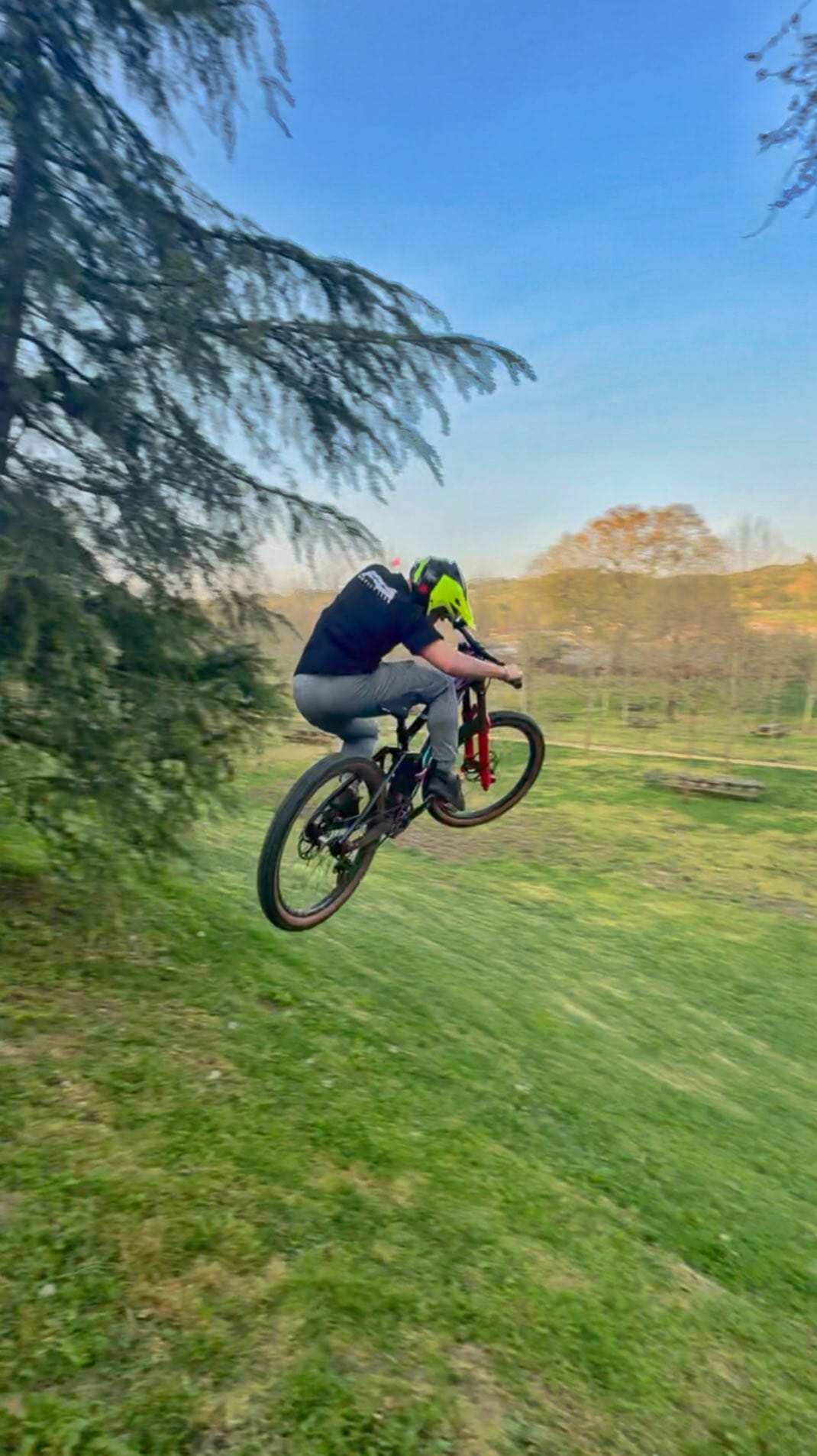 Post 1 by Eren Pehlivanlar on Instagram (video)