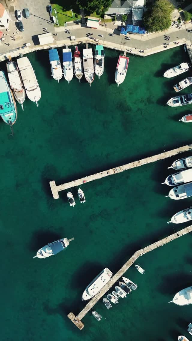 Post 2 by Tezcan Uysal on Instagram (video)