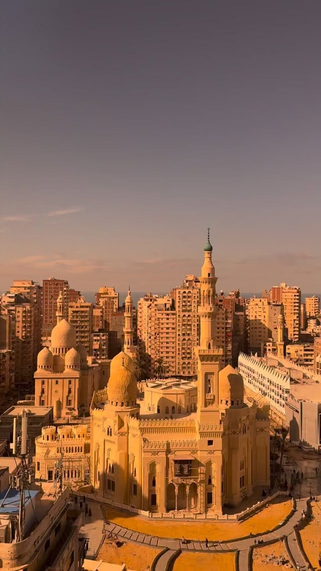 Post 2 by Cosmo Samuel Brockway on Instagram (video)