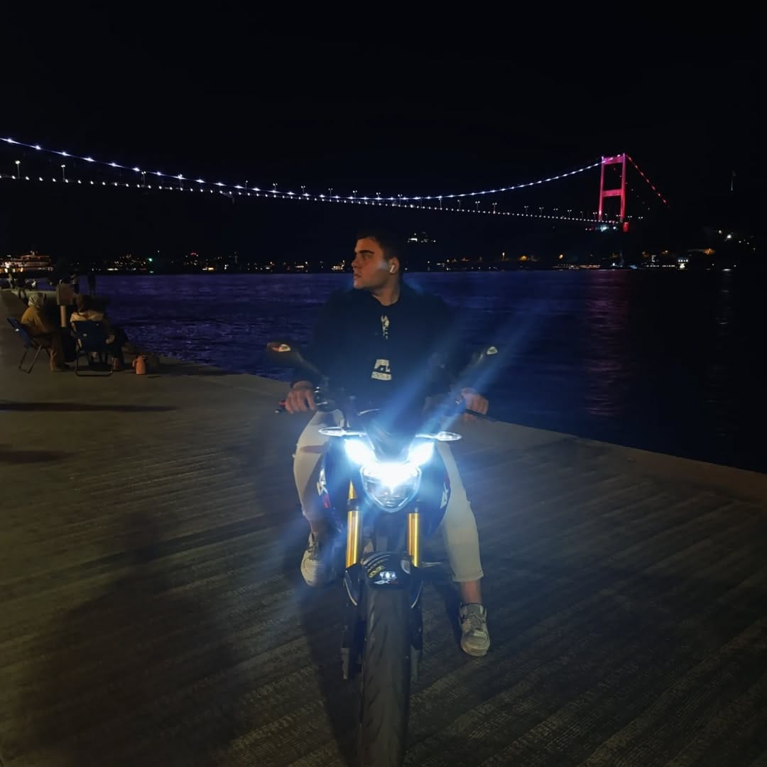 Post 4 by ÖMER on Instagram (carousel)