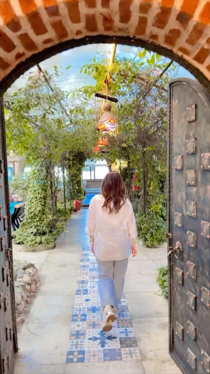 Post 7 by Rita Eshaq on Instagram (video)