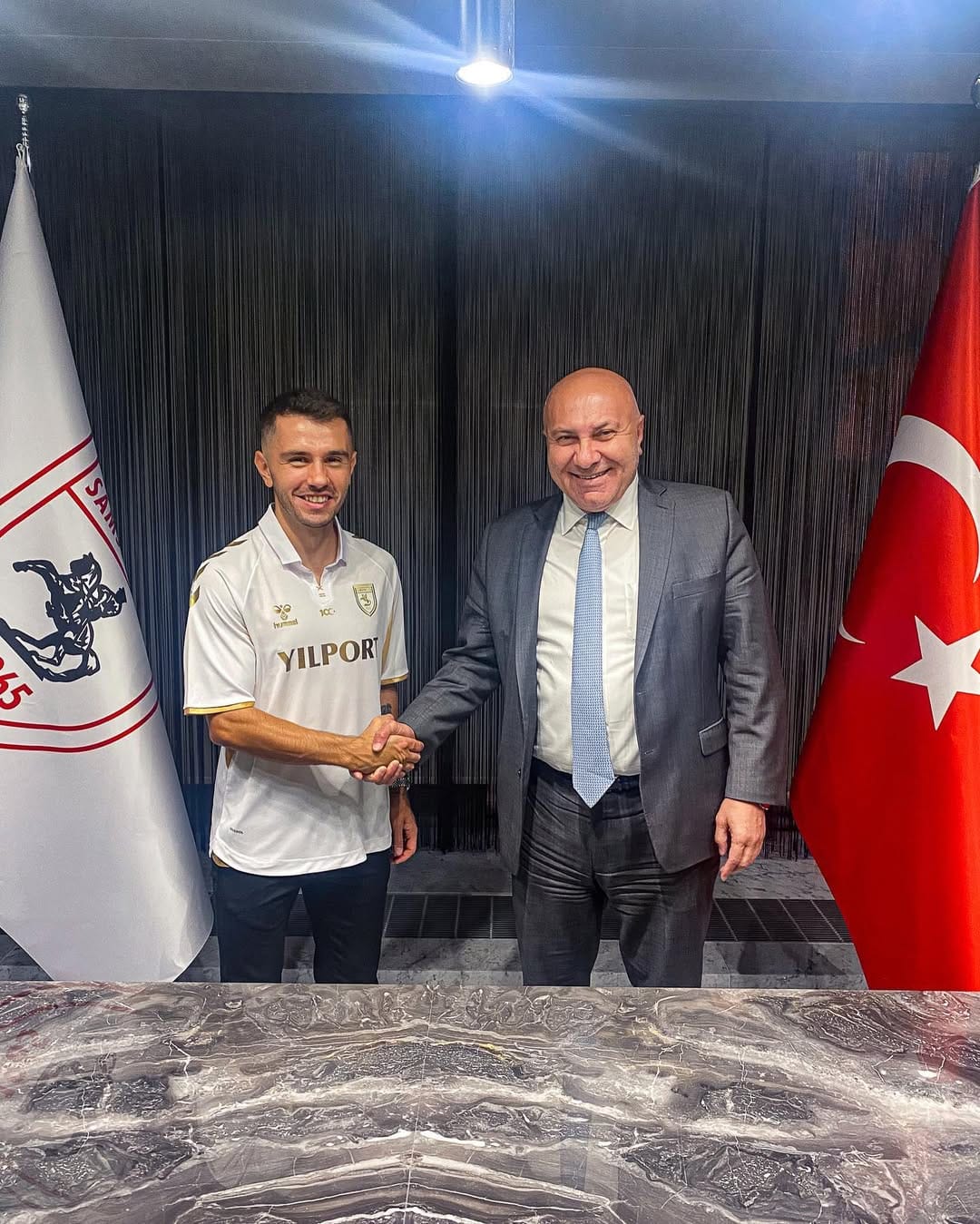 Post 6 by EMRE KILINÇ on Instagram (carousel)