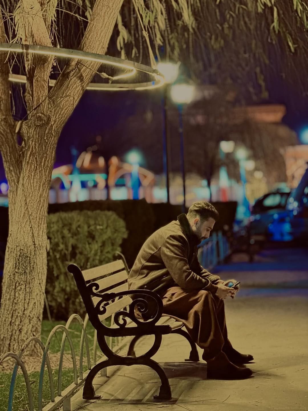 Post 1 by Waris Ahmadi on Instagram (carousel)
