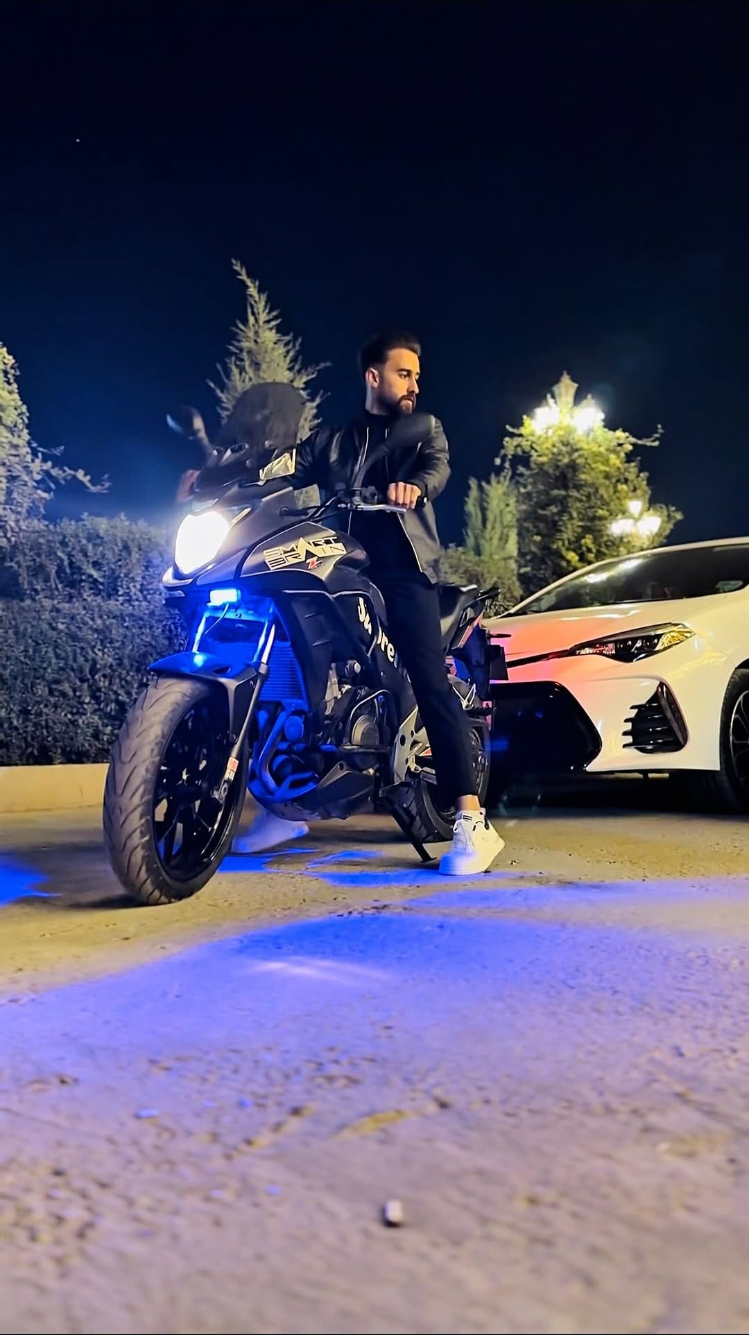 Post 4 by Waris Ahmadi on Instagram (video)