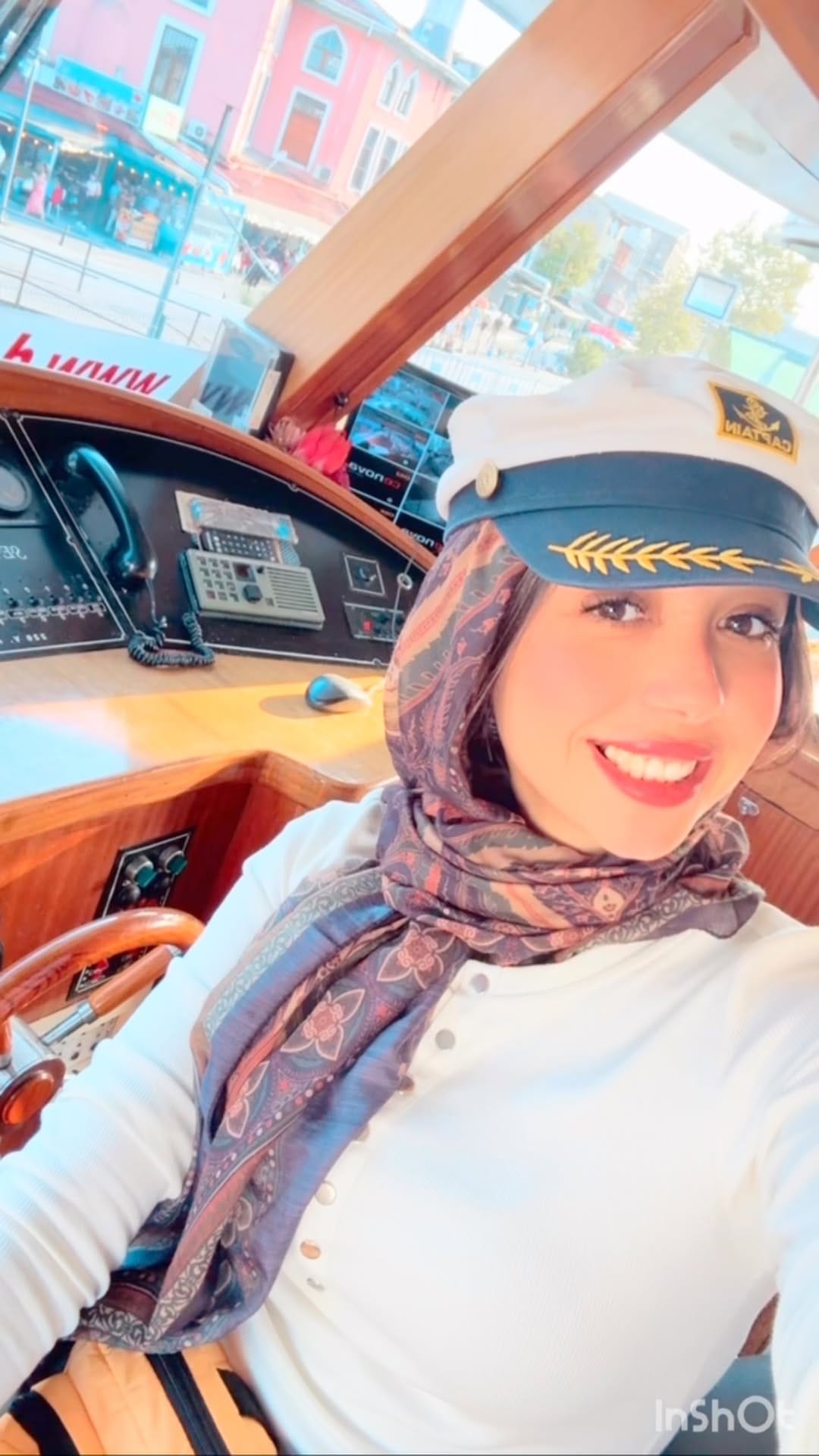 Post 5 by aynour farouk on Instagram (video)