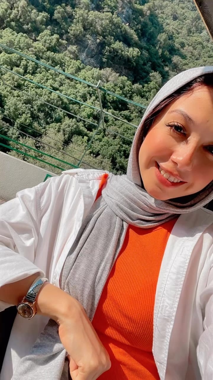 Post 8 by aynour farouk on Instagram (video)