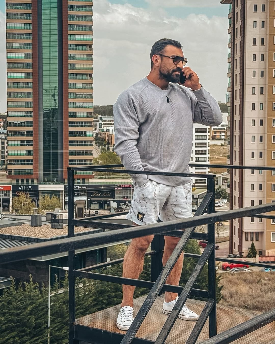 Post 6 by Mertcan Delikan on Instagram (image)