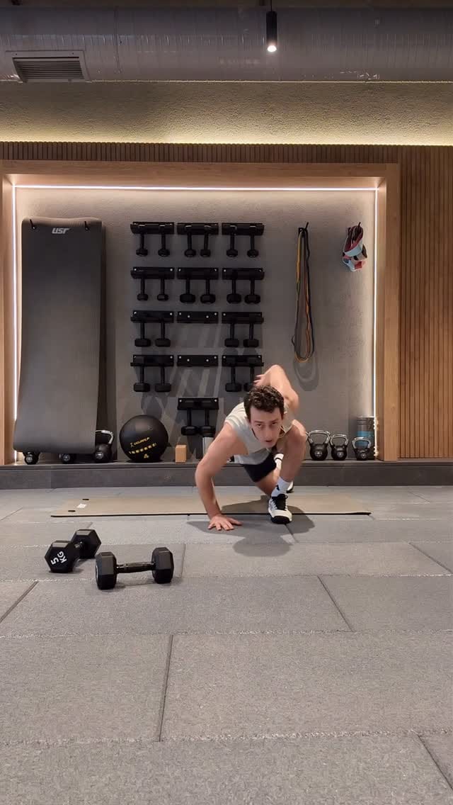 Post 5 by v o l k a n o d a k on Instagram (video)