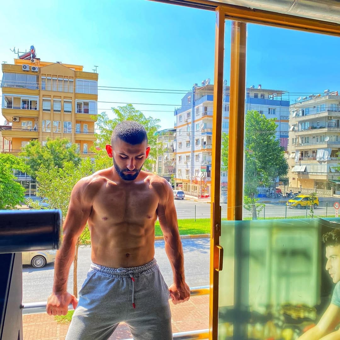 Post 10 by Kadir Bilim01 on Instagram (image)
