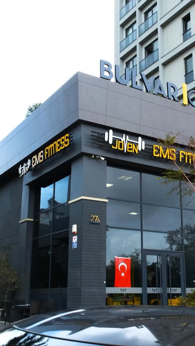 Post 4 by Joven EMS Fitness on Instagram (video)