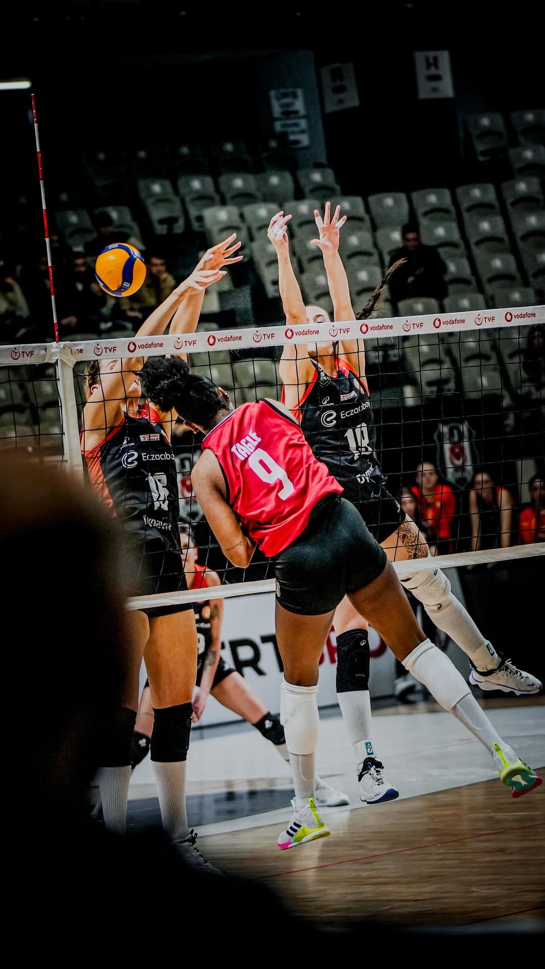 Post 2 by Leyva Angela on Instagram (video)