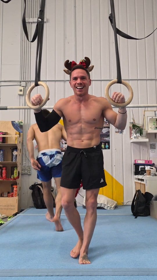 Post 6 by Eleftherios Petrounias on Instagram (video)