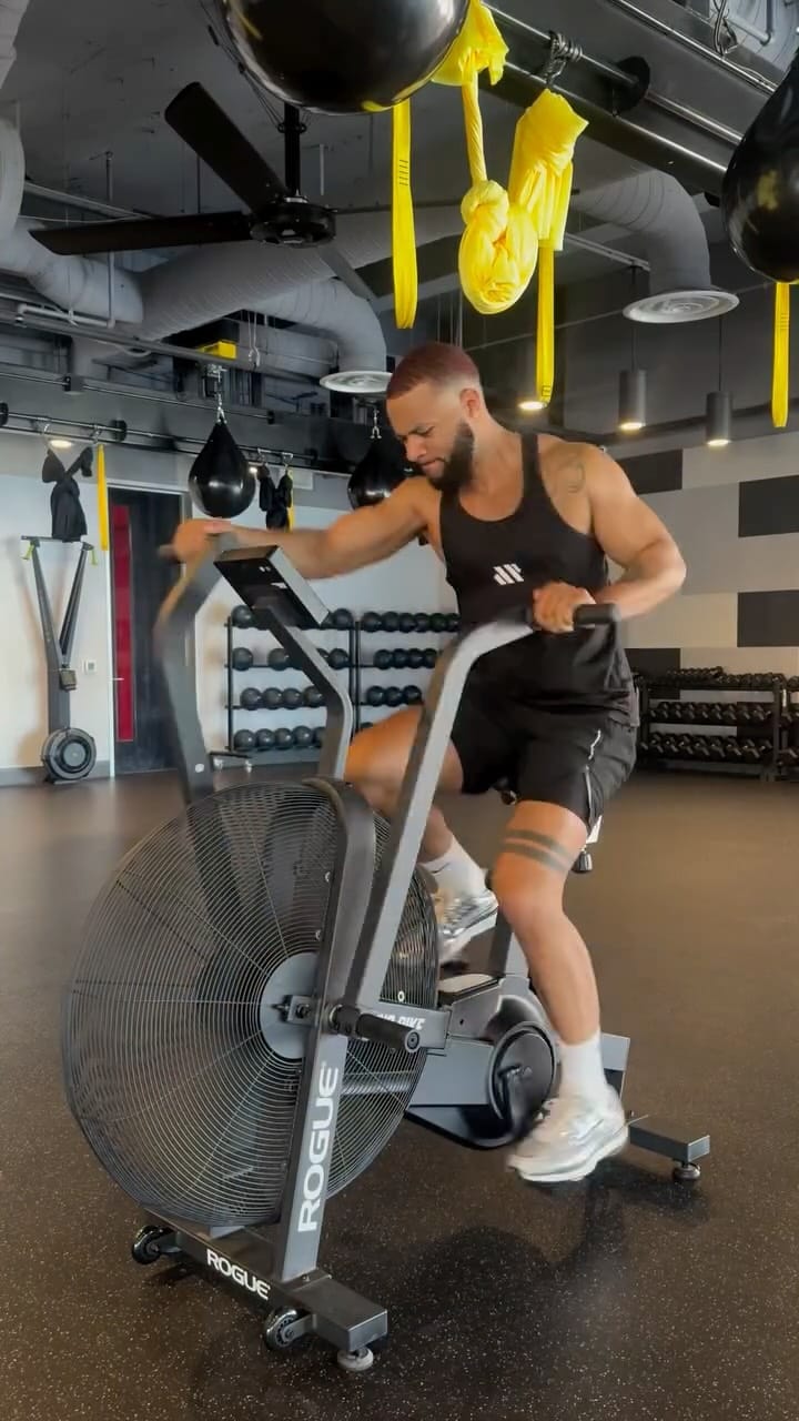 Post 1 by B on Instagram (video)