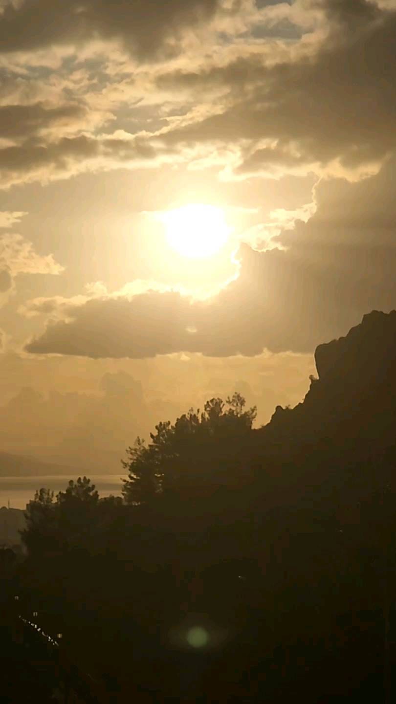 Post 5 by Hakan on Instagram (video)