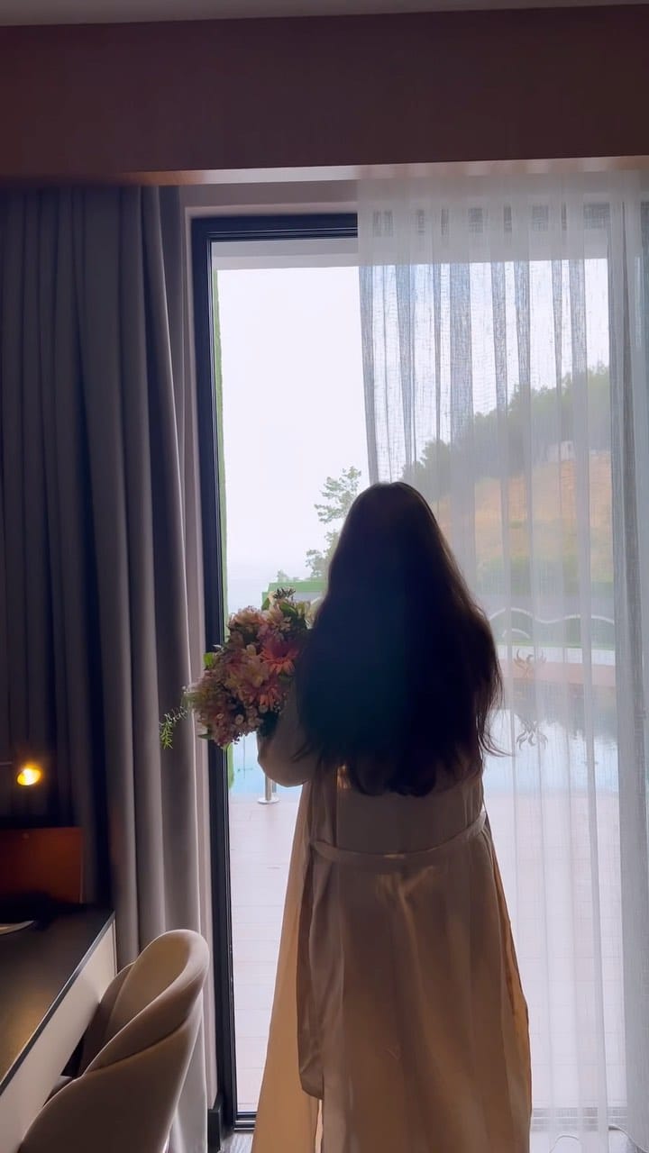 Post 2 by • M H H O M E • on Instagram (video)
