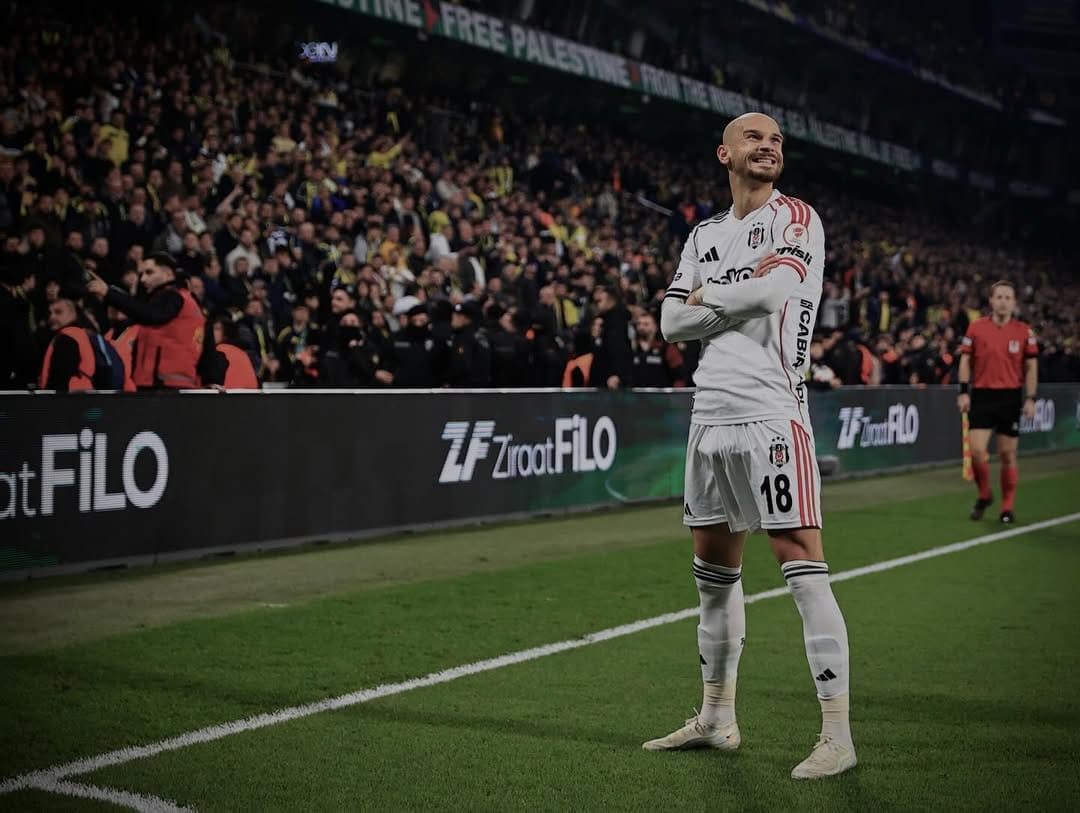 Post 4 by Václav Černý on Instagram (image)