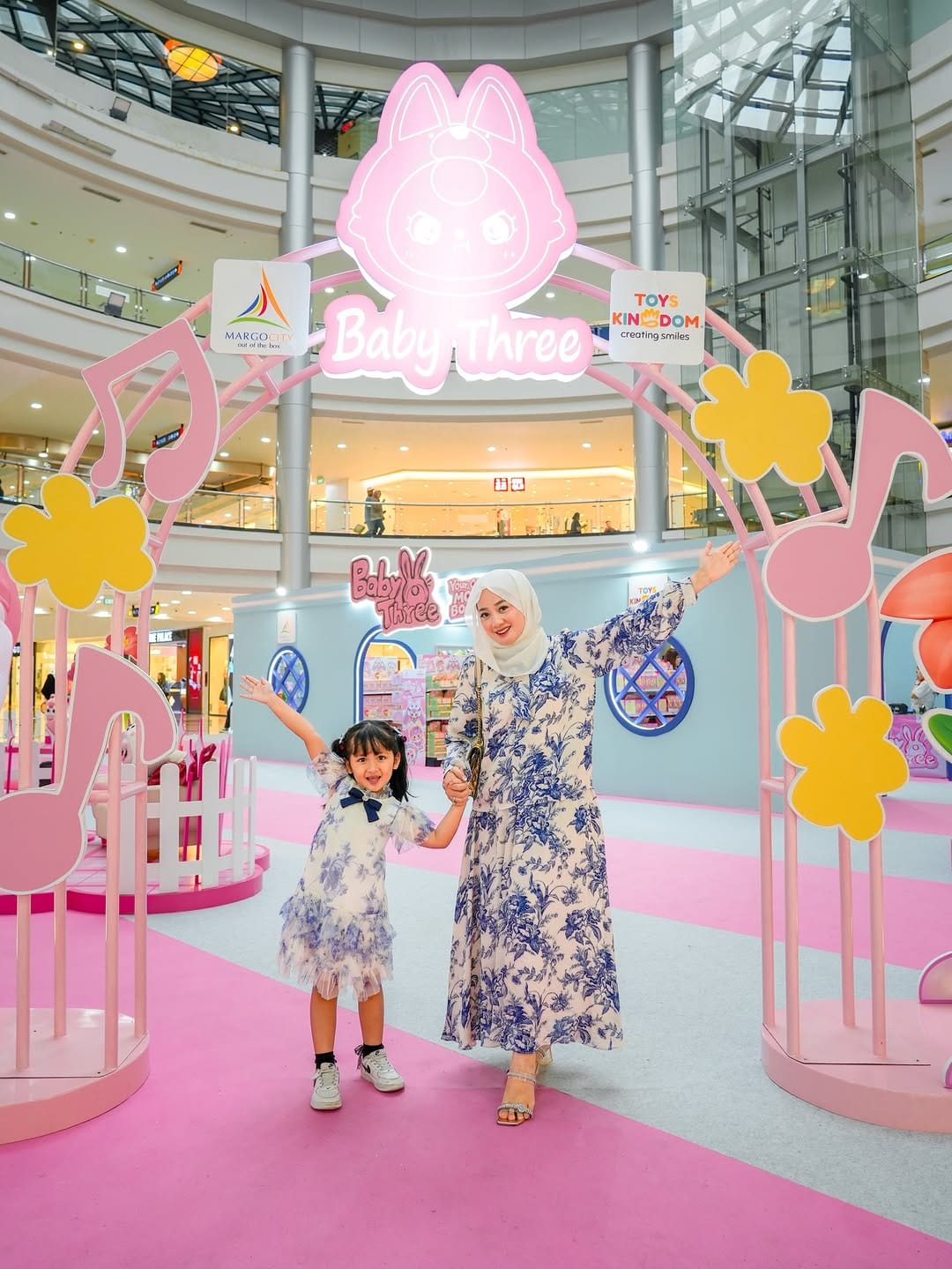 Post 3 by Mia Anggun on Instagram (carousel)