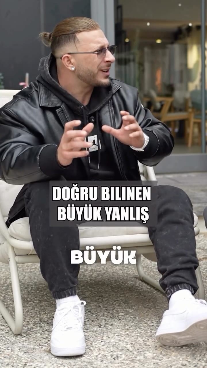 Post 1 by IFBB PRO Emre Ozkaram | Classic Bodybuilder on Instagram (video)