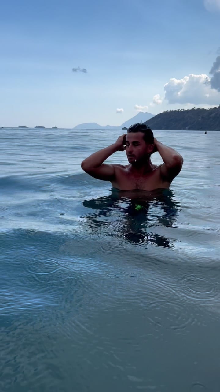 Post 4 by Alihan Ketenci on Instagram (video)