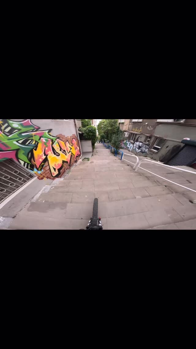 Post 5 by Talha Özdil on Instagram (video)