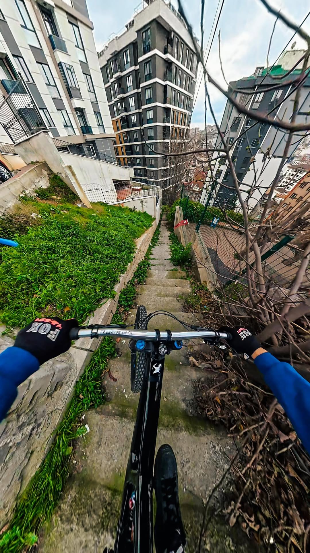Post 2 by Burak Uzun on Instagram (video)