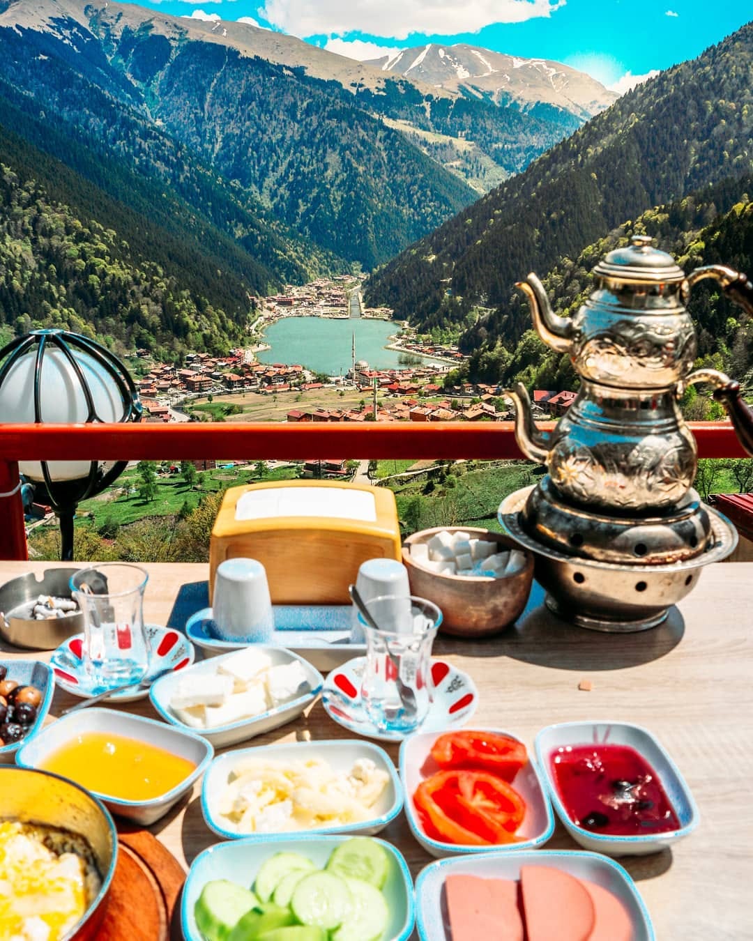 Post 3 by Hakkı Alpaslan on Instagram (image)