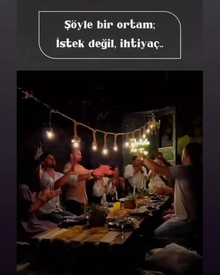 Post 1 by Caddecebimde on Instagram (video)
