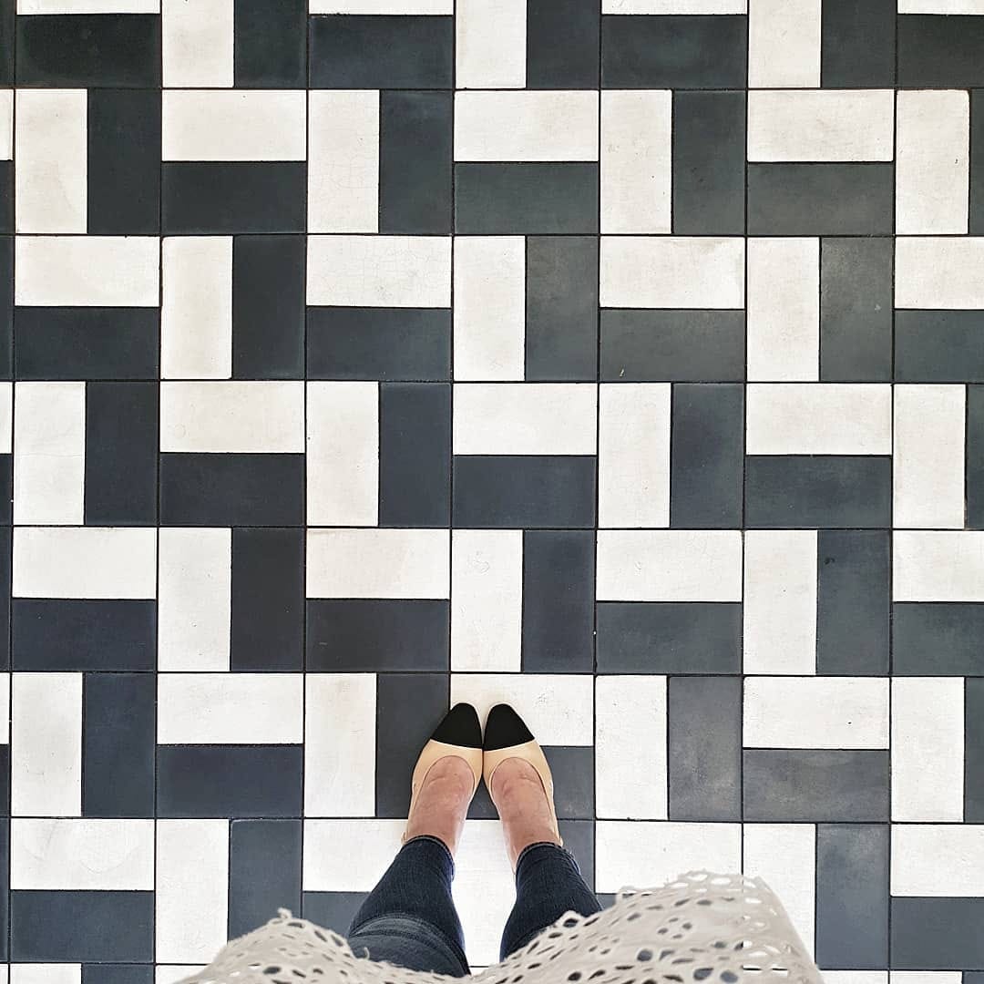 Post 5 by Kimberley Grace on Instagram (image)