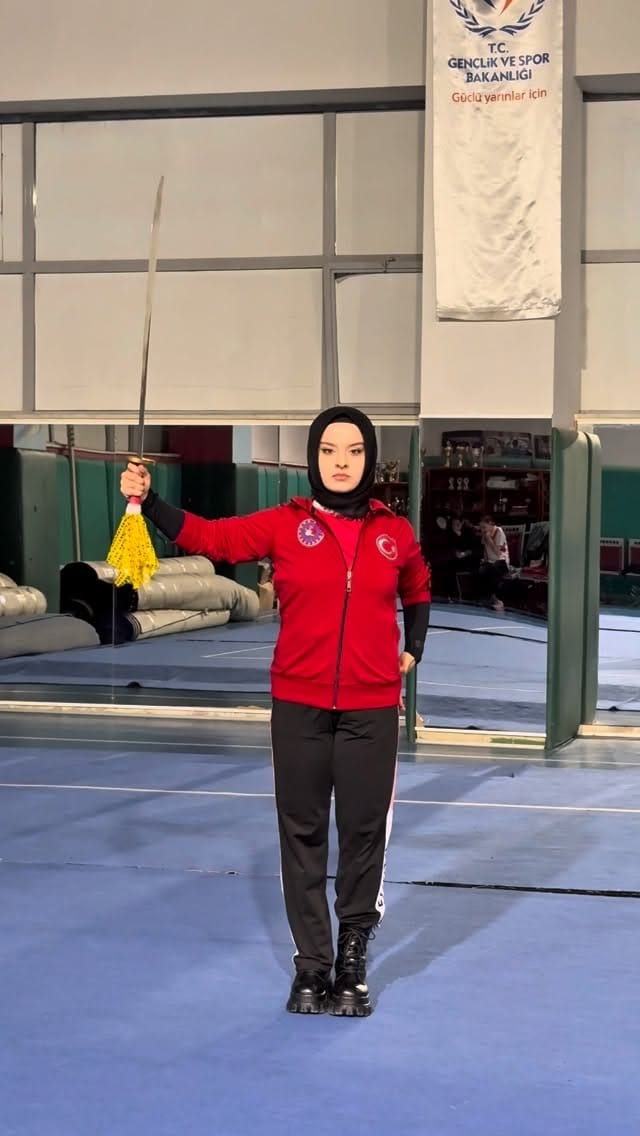 Post 3 by Zeynep Akyüz 花木兰🇹🇷🇵🇸🇨🇳 on Instagram (video)