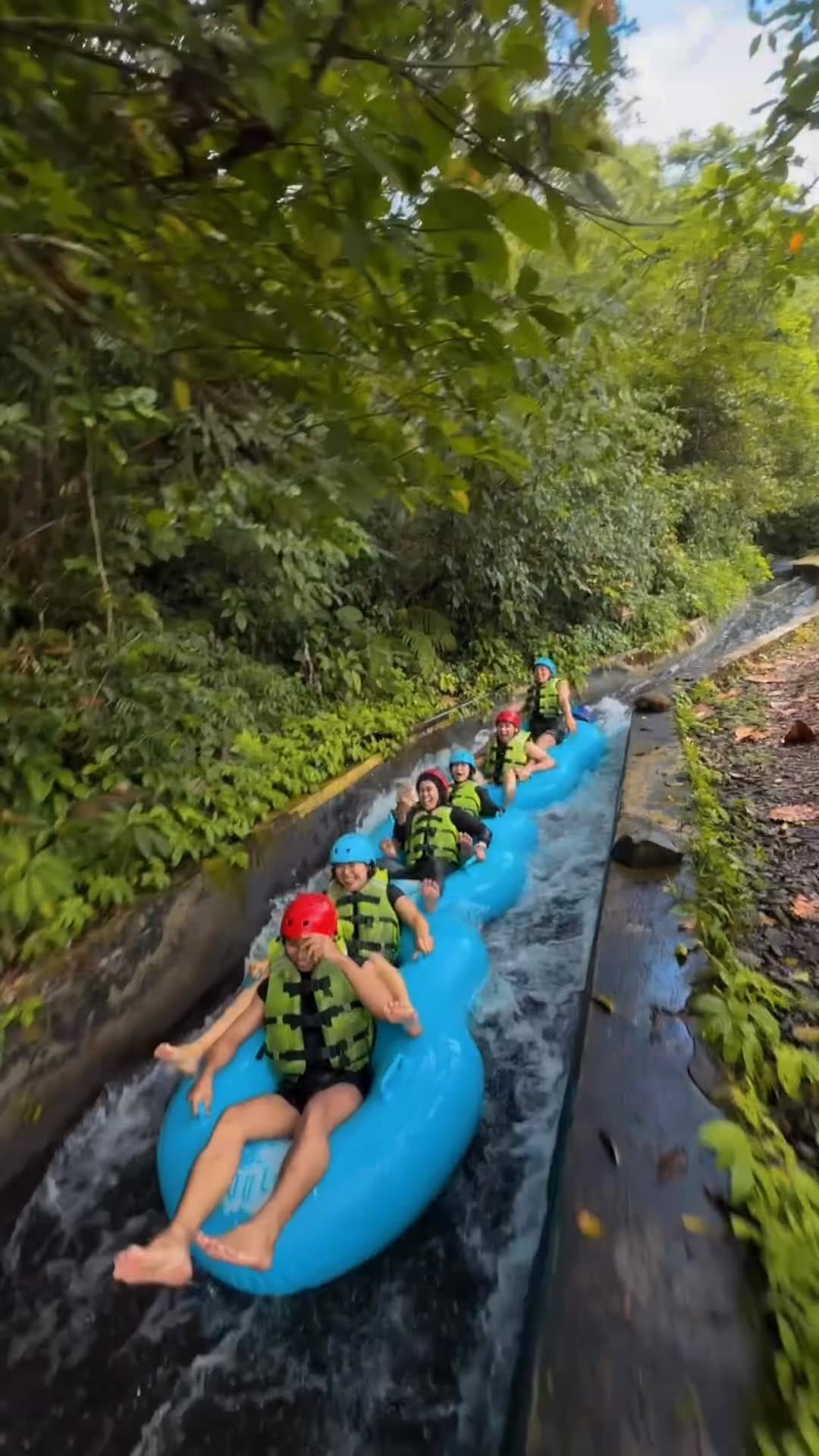 Post 2 by Resky Maulana on Instagram (video)