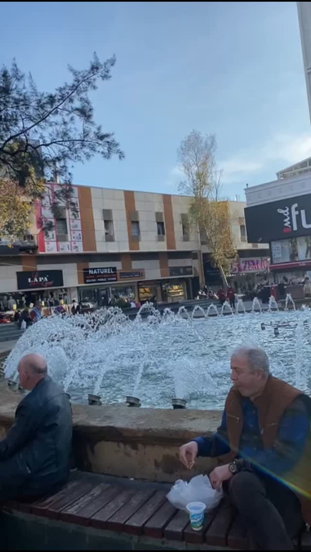 Post 7 by Mazen Moumne on Instagram (video)