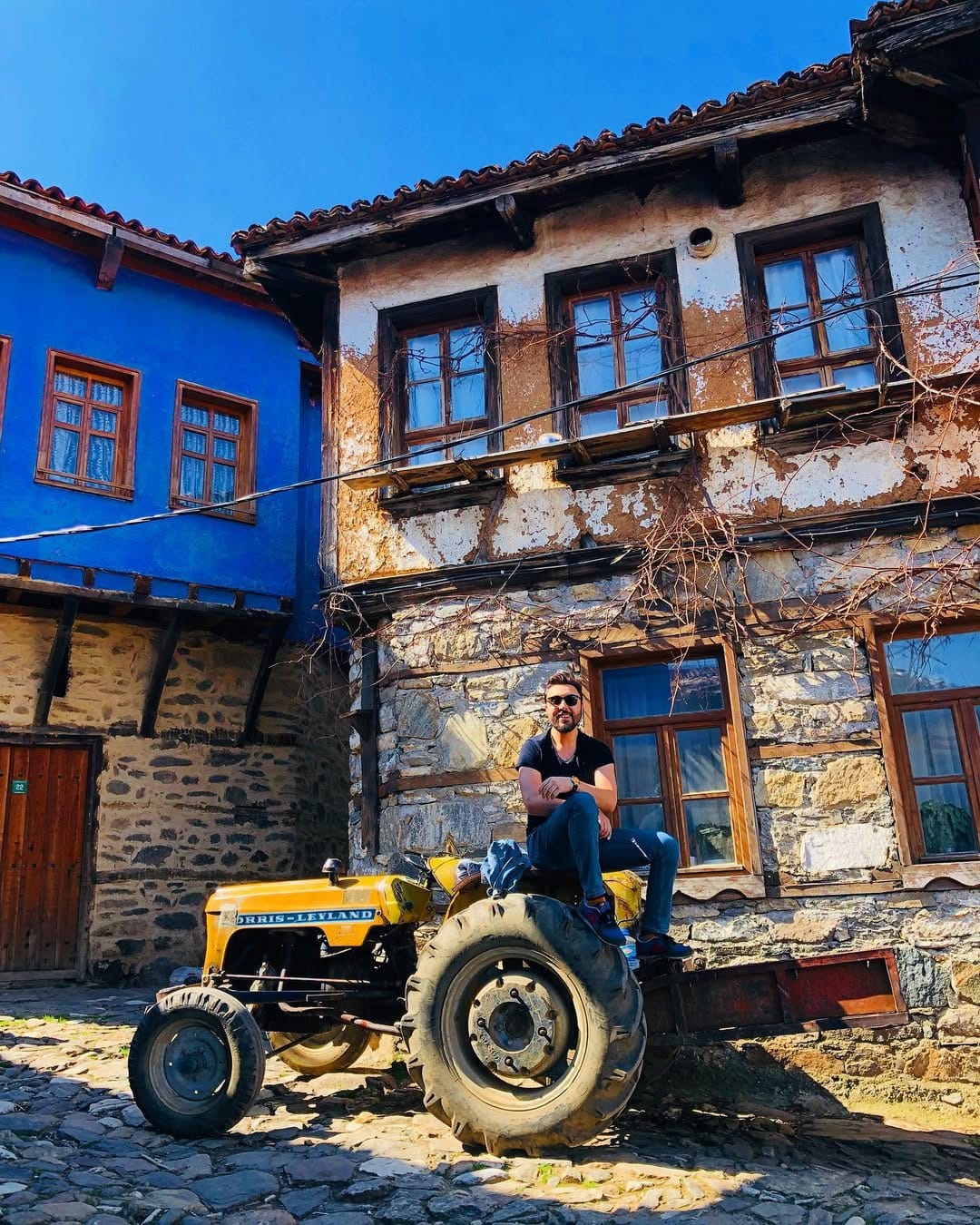 Post 9 by Ömer Kılıç on Instagram (carousel)