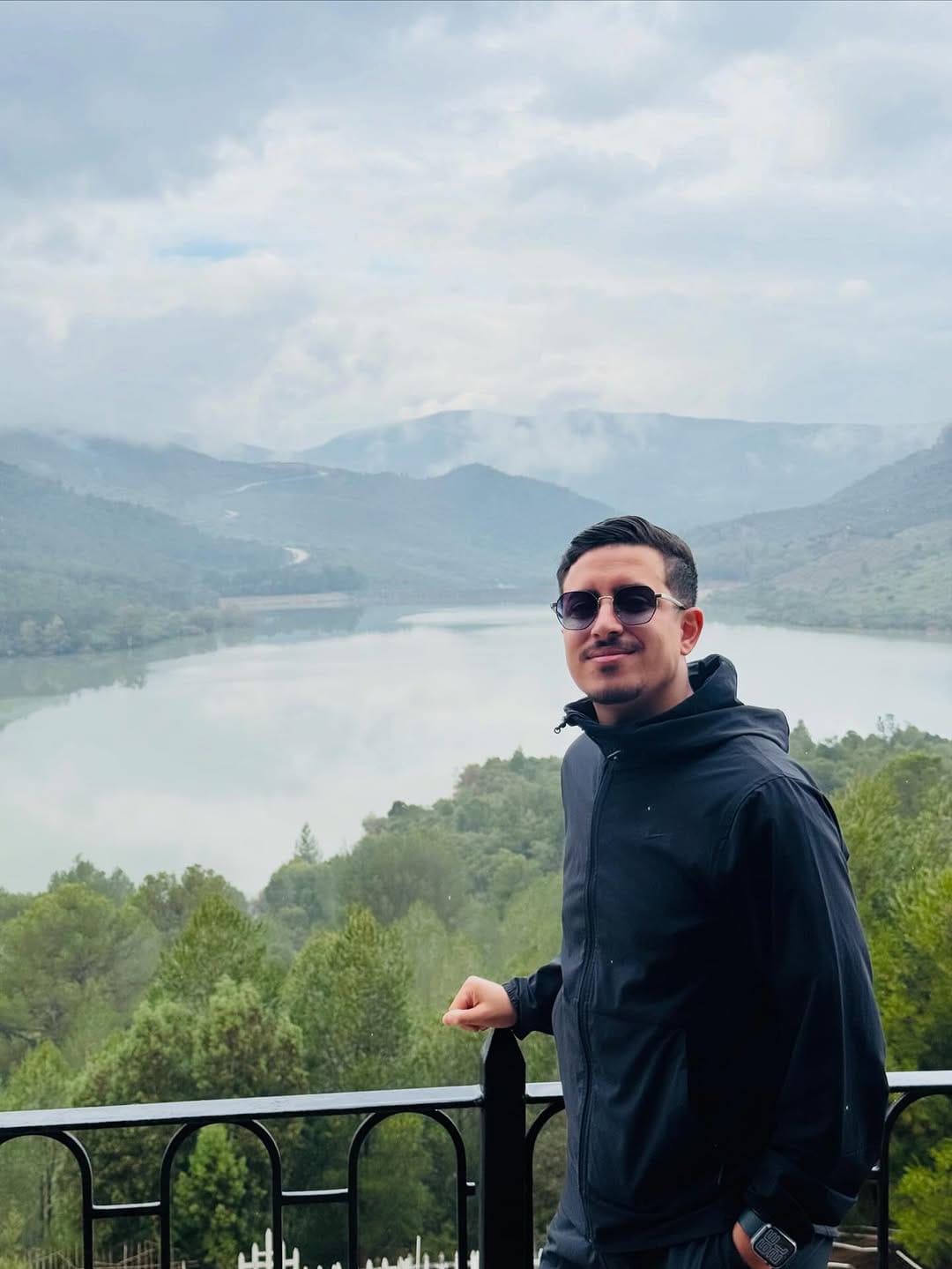 Post 3 by Haithem Derradji on Instagram (image)