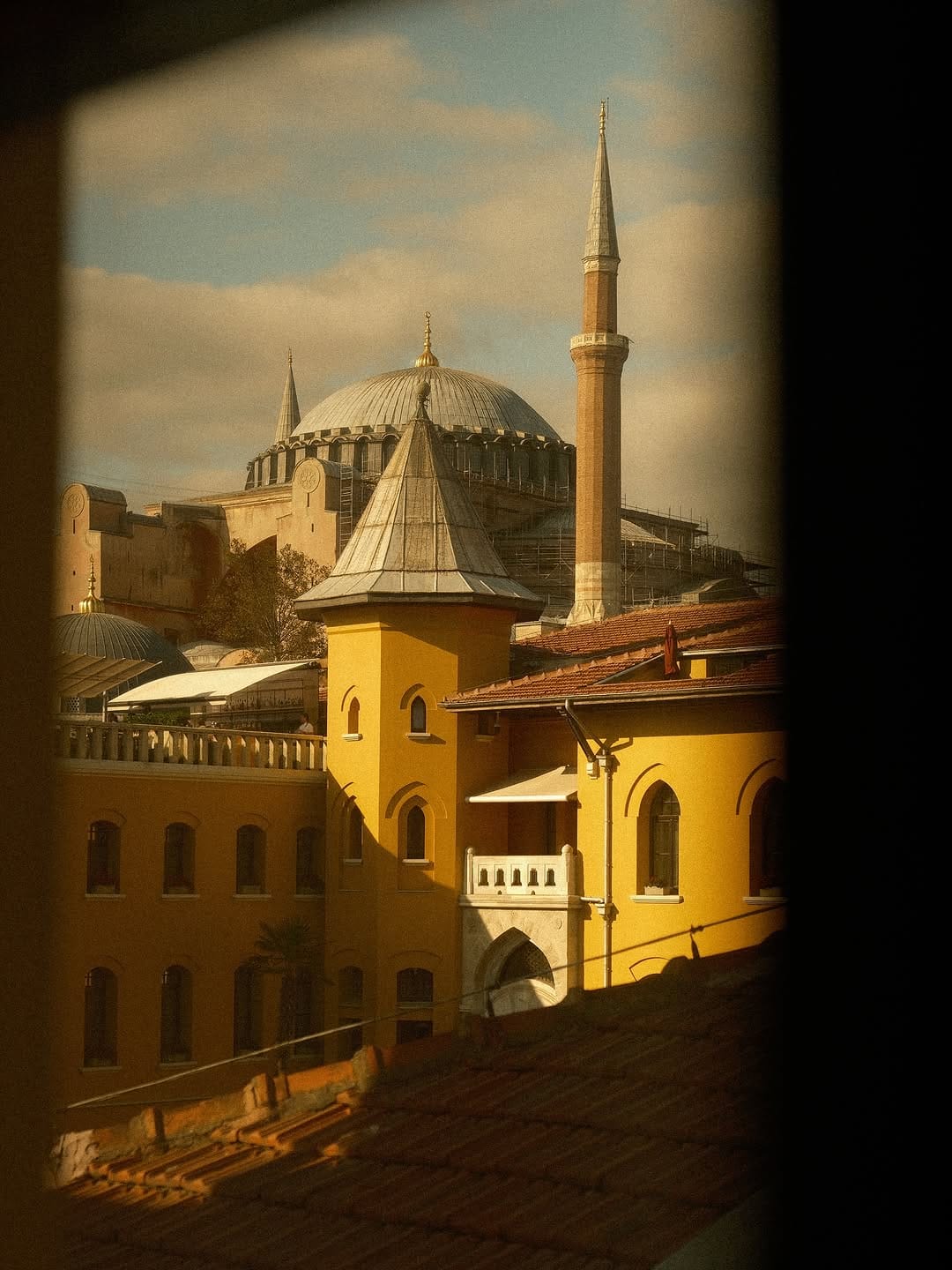 Post 8 by Doğan Akdeniz on Instagram (carousel)