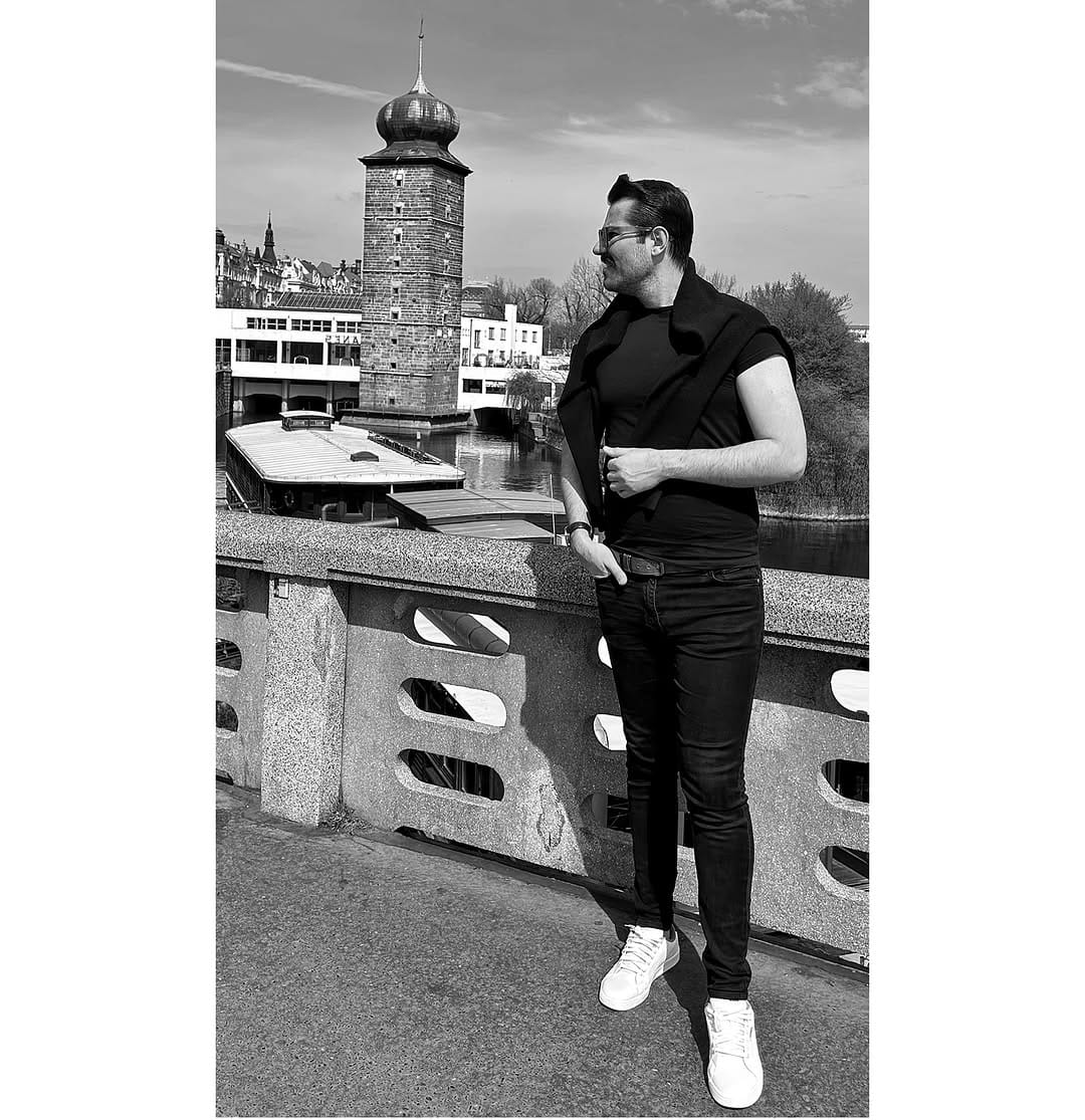 Post 8 by Tayfun Kara on Instagram (carousel)